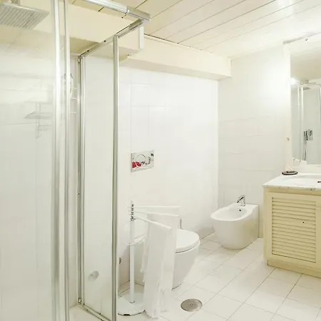Apartament Riari *